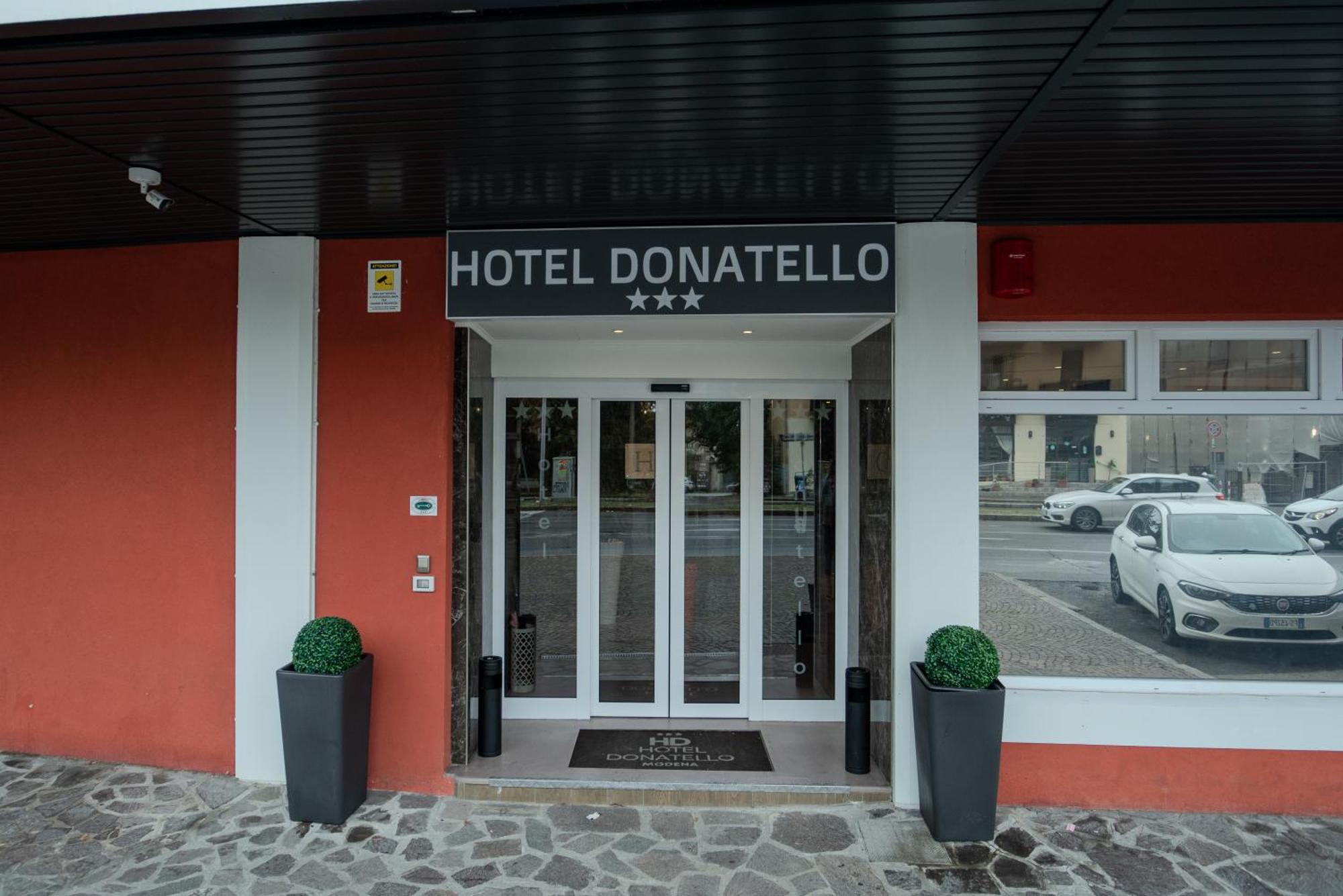 Hotel Donatello Модена Екстер'єр фото